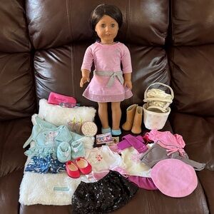 LIKE NEW American Girl Truly Me brunette blue eyed doll with accessories!